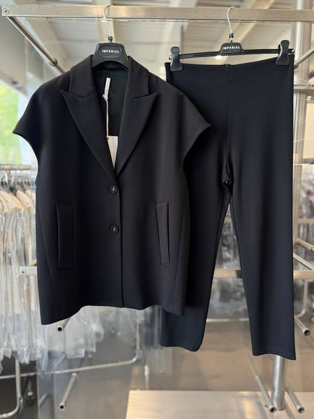 Vesta Fili Black
