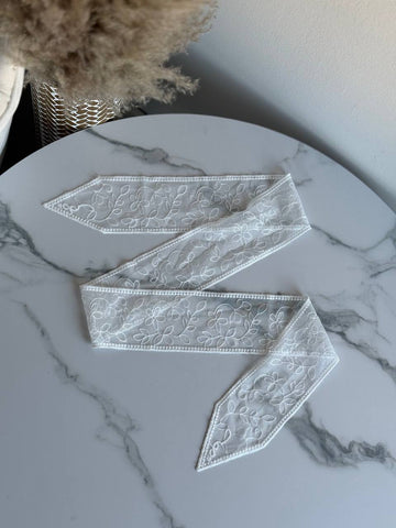 Šatka Callas White