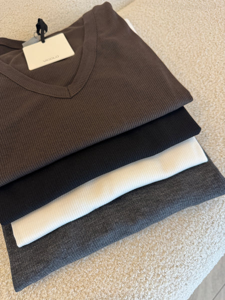 Nátelník Velas V More colors