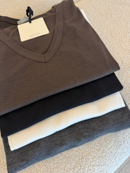 Nátelník Velas V More colors