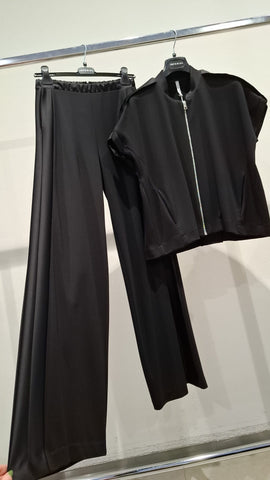 Vesta Philis Black