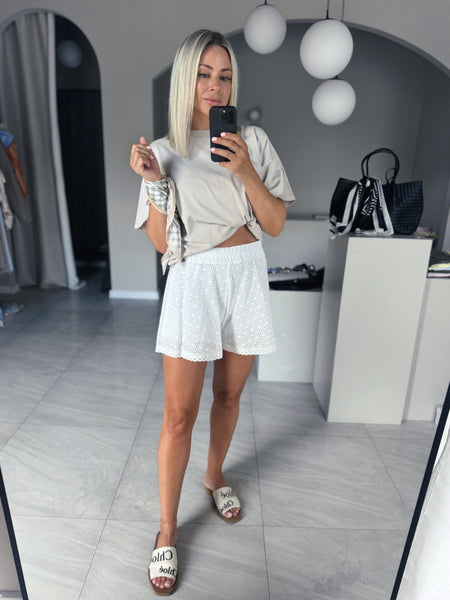 Kraťasy Dilli White