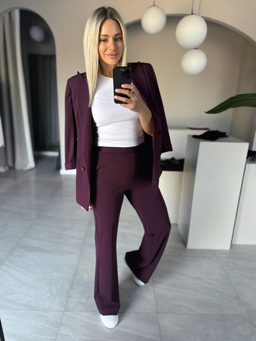 Kostým Satinel Burgundy