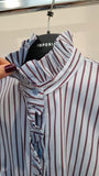 Detail volánového goliera košele Imperial Ruffle Stripes